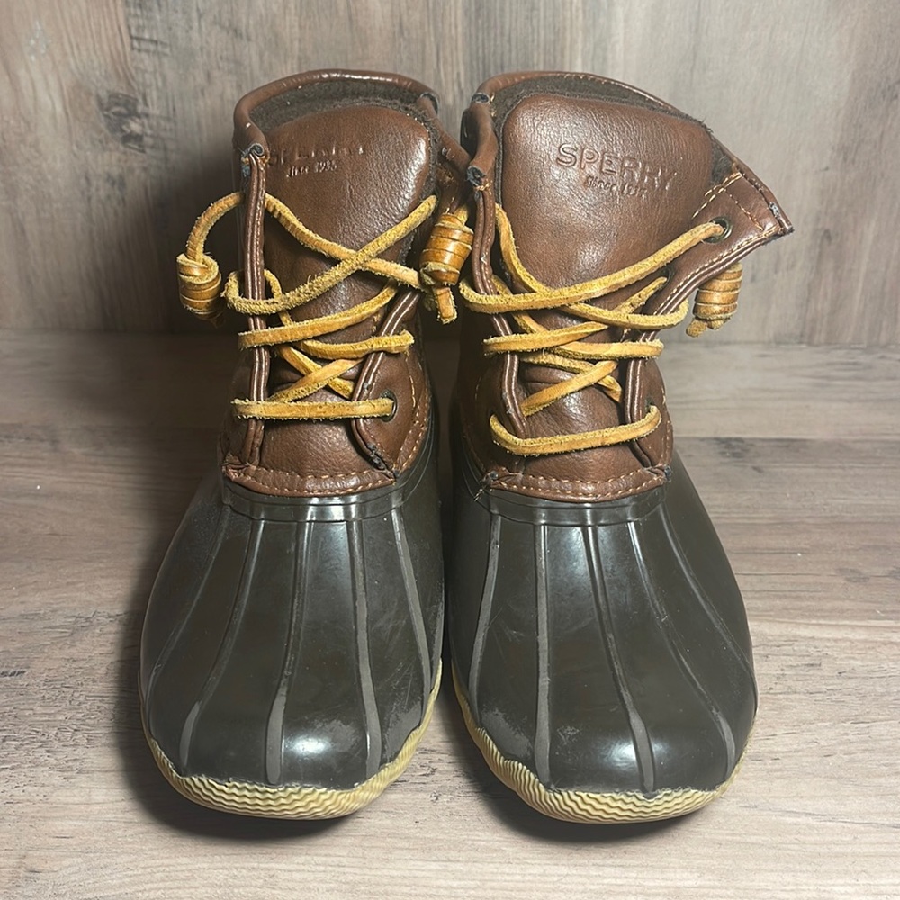 Used Sperry Duck Boots Girls Size 13